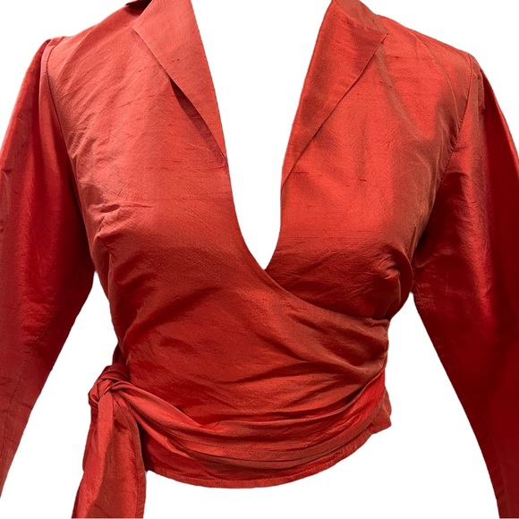 MODA INTERNATIONAL Raw Silk Wrap Top Cropped Burnt Orange Size Small - Picture 3 of 9